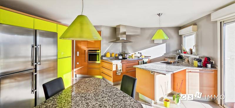 Villa - 234 m² - 7 pièces