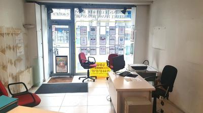 Magasins - 62 m² - 4 pièces