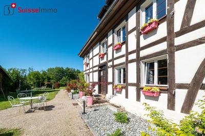 Demeure - 321 m² - 12 pièces