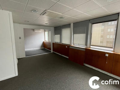 Bureau - 397 m²