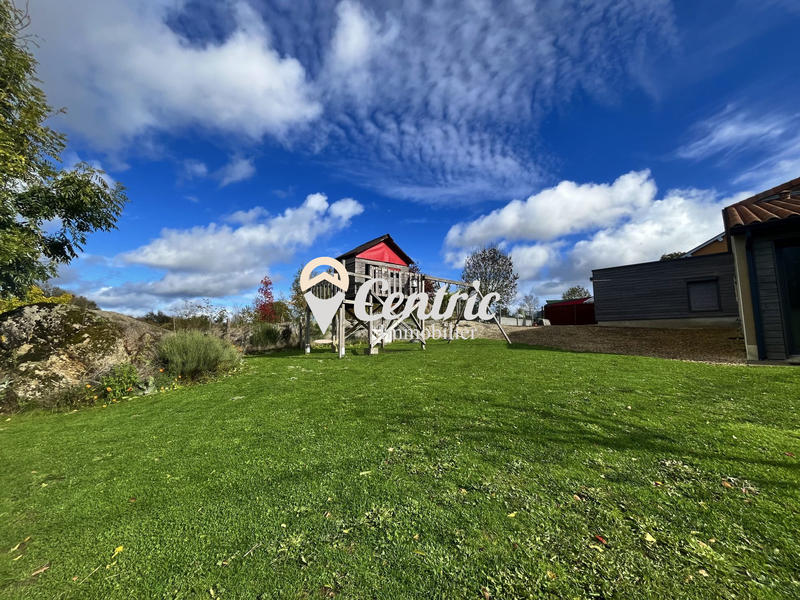 Maison - 153 m² - 5 pièces