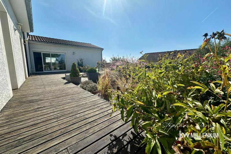 Maison - 158 m² - 6 pièces