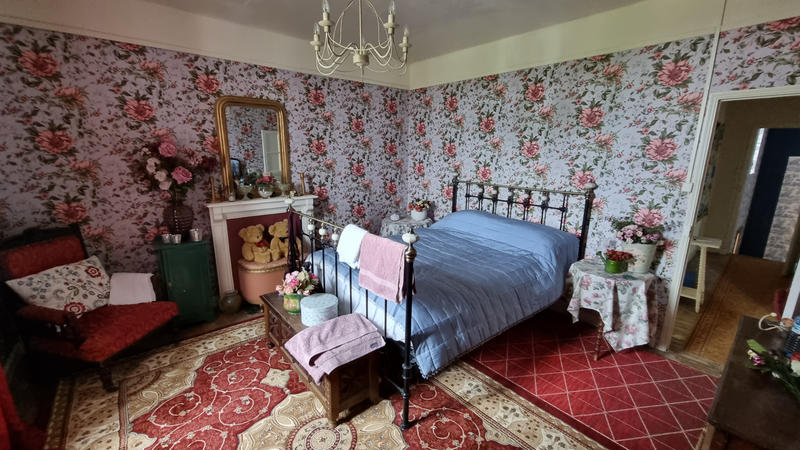 Maison - 188 m² - 9 pièces