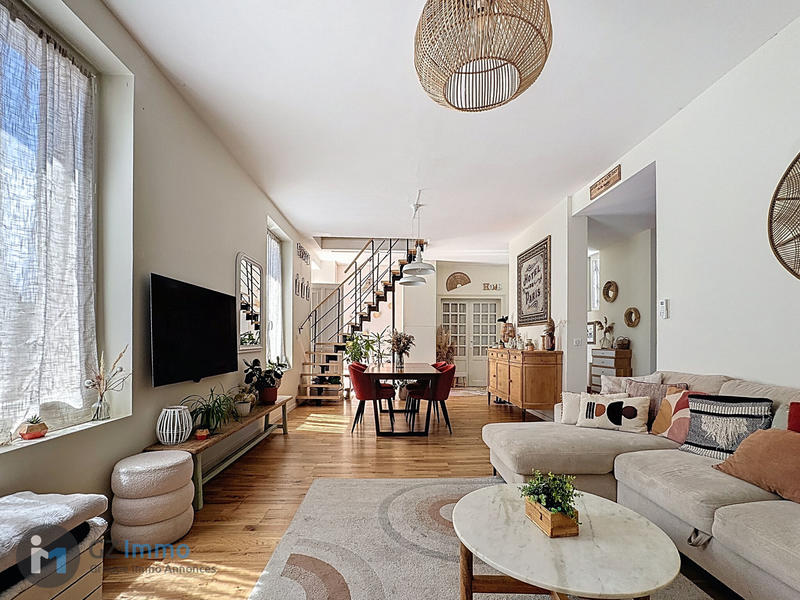 Maison - 150 m² - 5 pièces