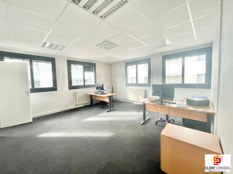 Bureau - 150 m²