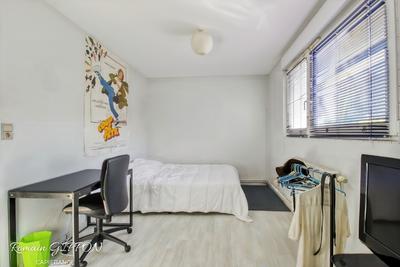 Maison - 286 m² - 11 pièces