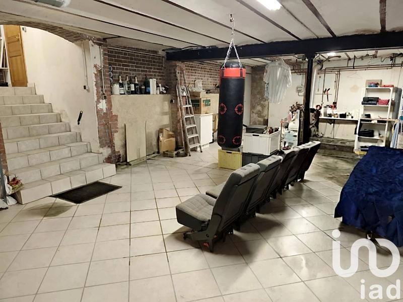 Maison - 240 m² - 8 pièces