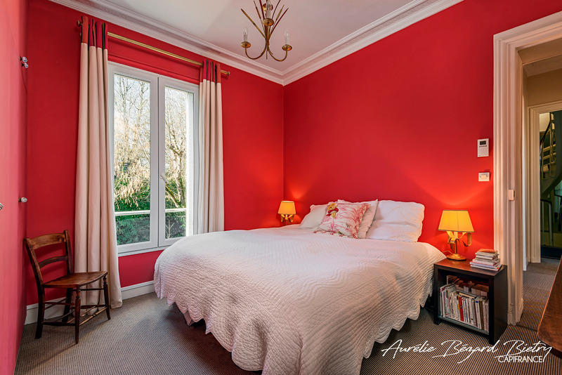 Appartement - 213 m² - 8 pièces