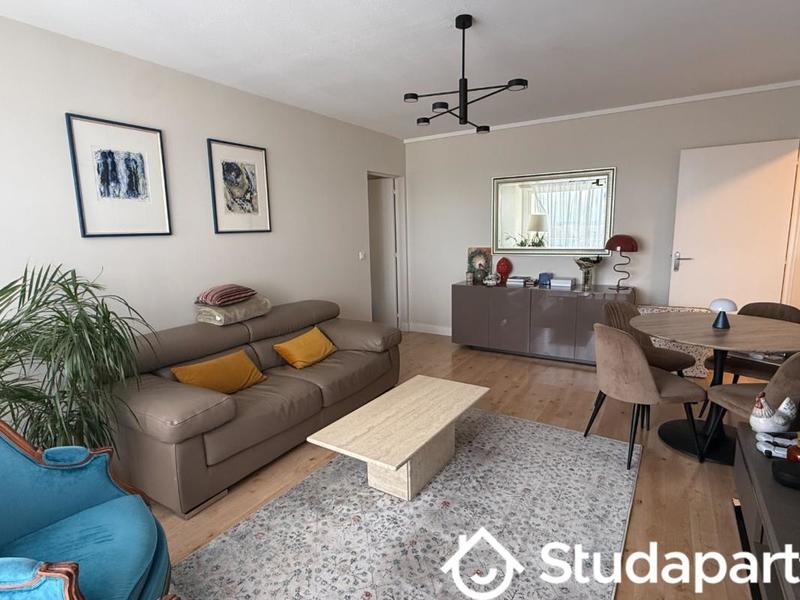 Appartement - 70 m² - 3 pièces