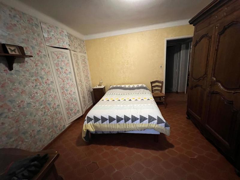 Maison - 240 m² - 5 pièces