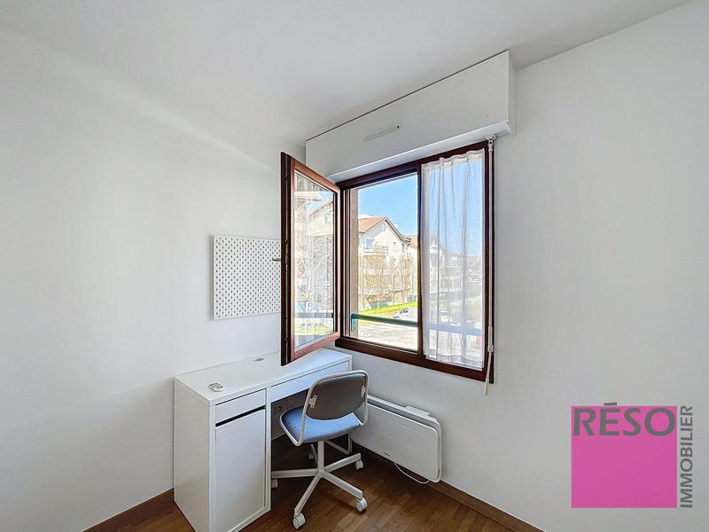 Appartement - 84 m² - 4 pièces