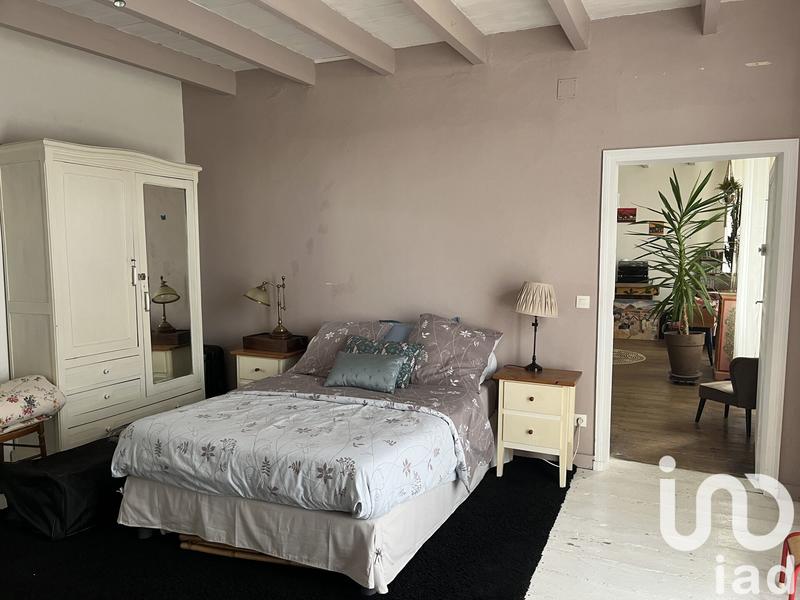 Maison - 320 m² - 8 pièces