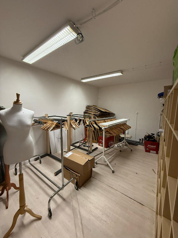 Local commercial - 83 m² - 2 pièces