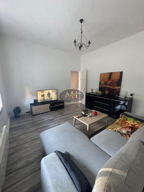 Appartement - 100 m² - 2 pièces