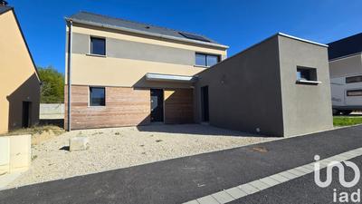 Maison - 98 m² - 6 pièces