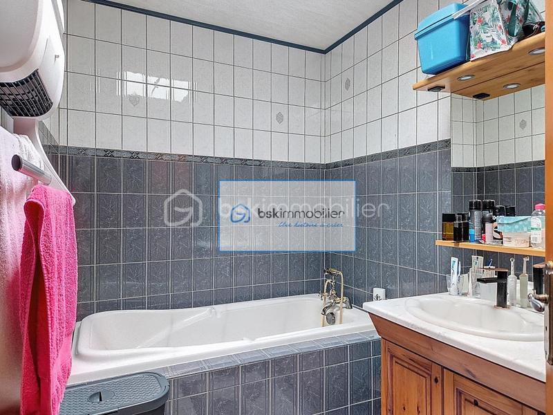 Maison - 114 m² - 4 pièces