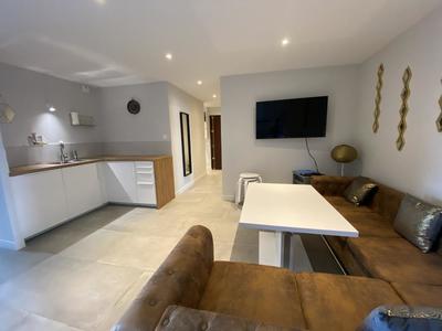 Appartement - 117 m² - 7 pièces