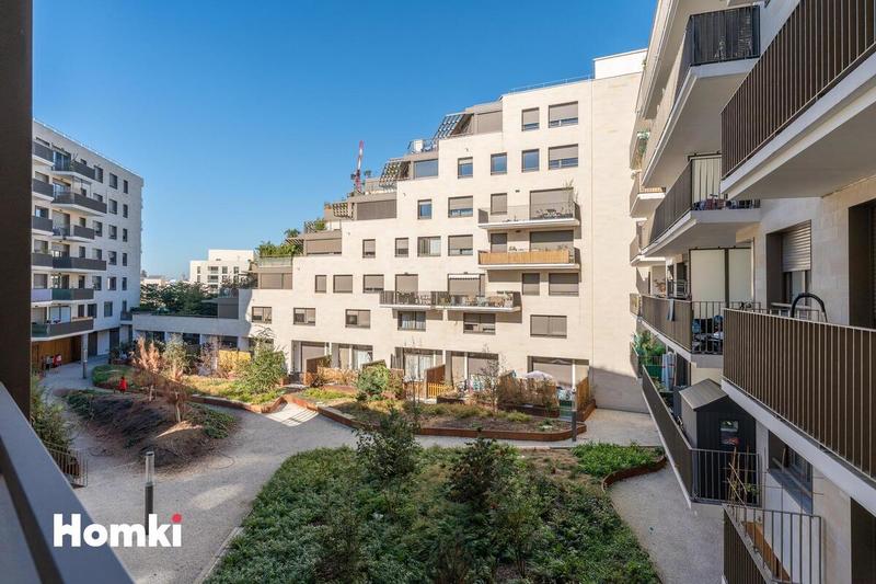 Studio - 33 m² - 1 pièce