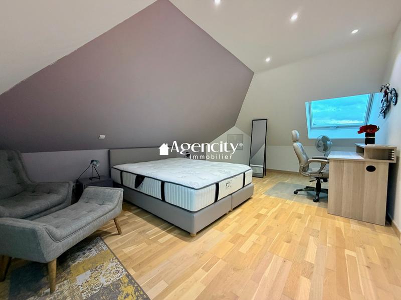 Maison - 190 m² - 7 pièces