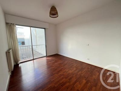 Appartement - 81 m² - 3 pièces