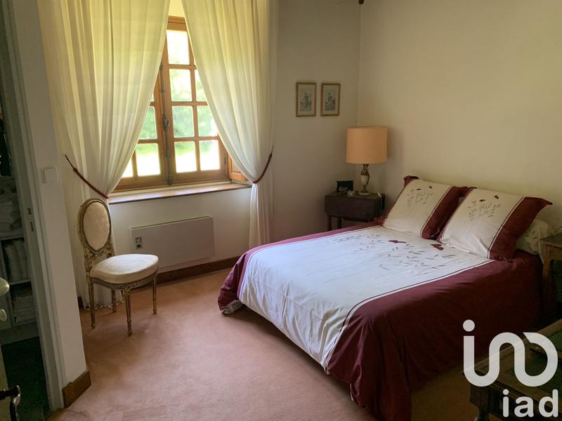 Maison - 260 m² - 10 pièces