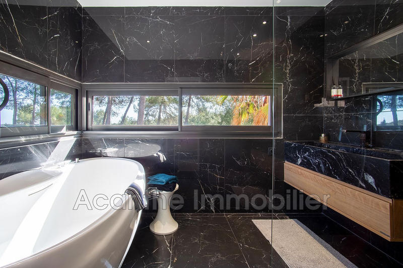 Villa - 400 m² - 7 pièces