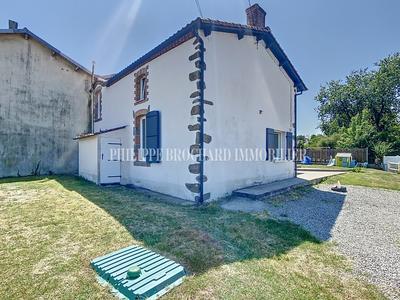 Maison - 98 m² - 5 pièces