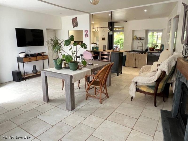 Maison de village - 214 m² - 7 pièces