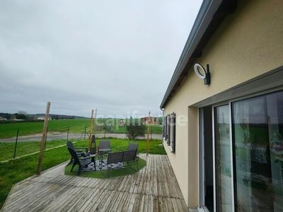 Maison - 96 m² - 5 pièces