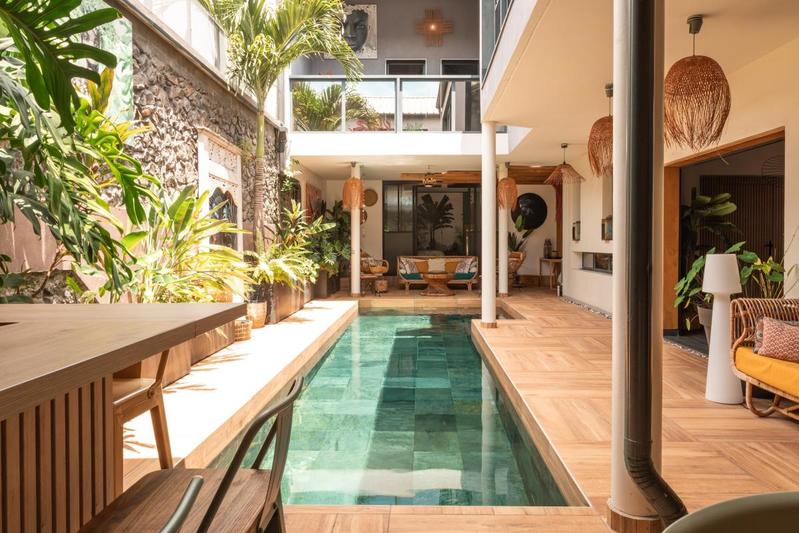 Maison d'architecte - 300 m² - 7 pièces