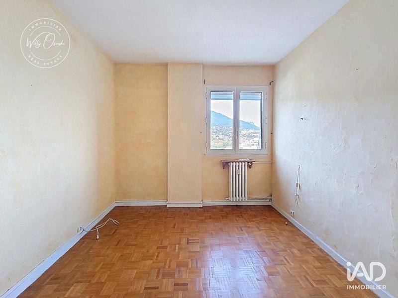 Local commercial - 100 m² - 5 pièces