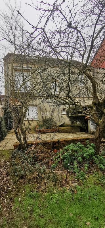 Maison - 97 m² - 5 pièces