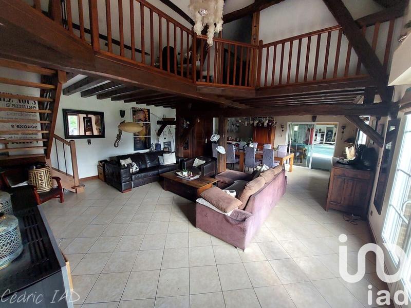 Maison - 400 m² - 8 pièces