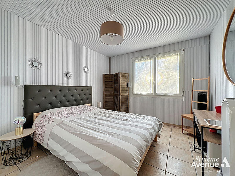 Appartement - 82 m² - 4 pièces