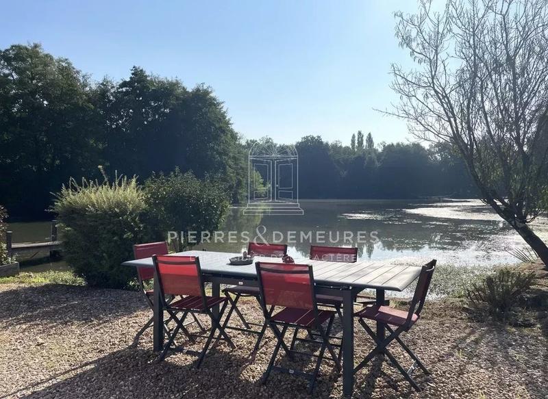 Propriété - 137 m² - 4 pièces