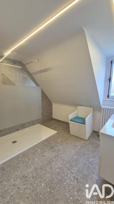 Maison - 452 m² - 14 pièces