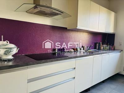 Maison de ville - 196 m² - 9 pièces