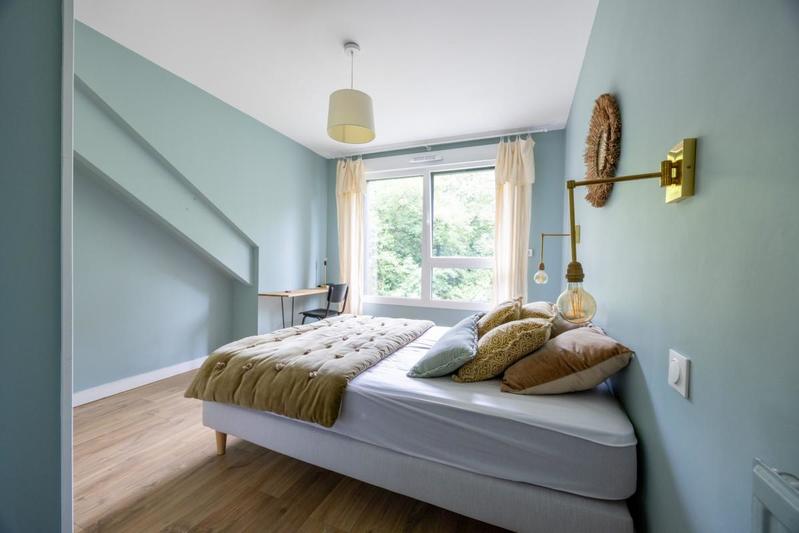 Maison - 261 m² - 12 pièces