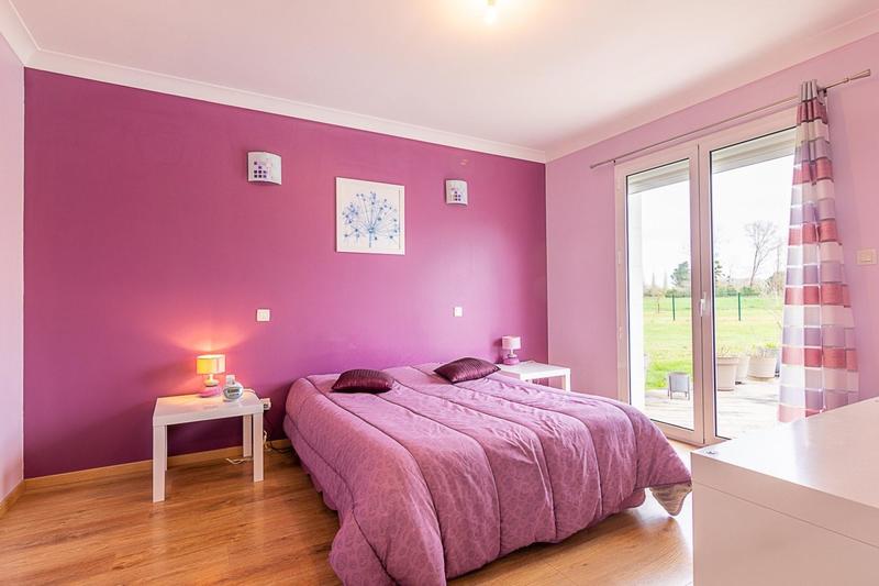 Maison - 235 m² - 7 pièces