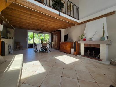 Maison - 136 m² - 6 pièces