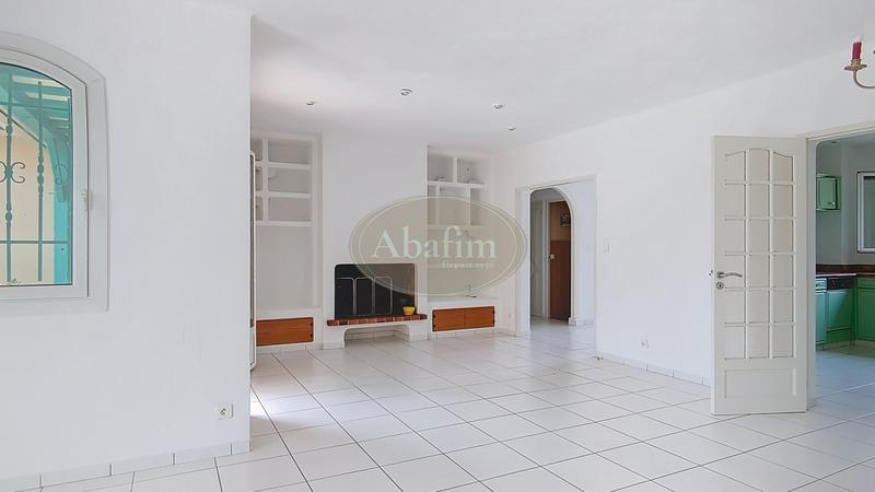 Maison - 160 m² - 5 pièces