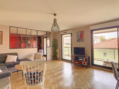 Appartement - 101 m² - 4 pièces