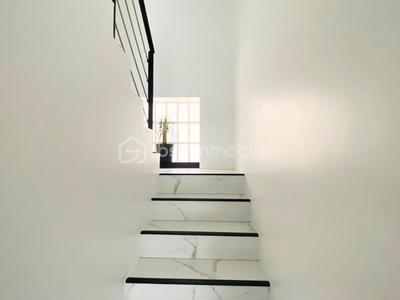 Maison - 150 m² - 8 pièces