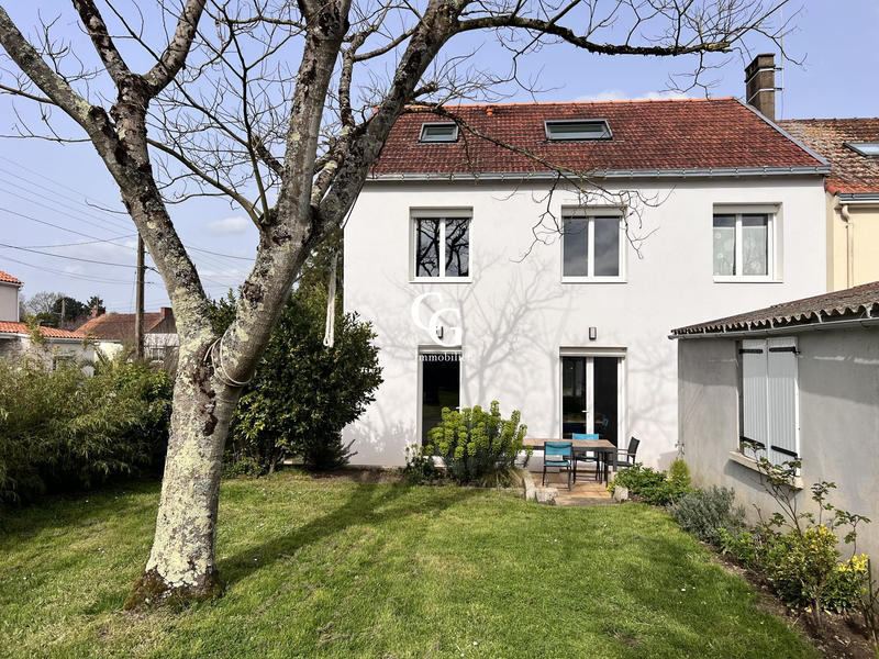 Maison - 147 m² - 6 pièces