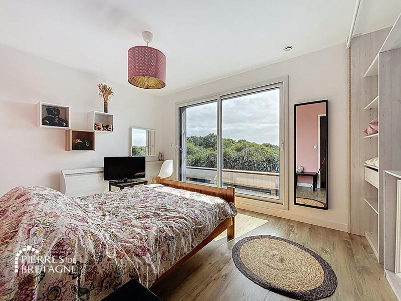 Villa - 221 m² - 8 pièces