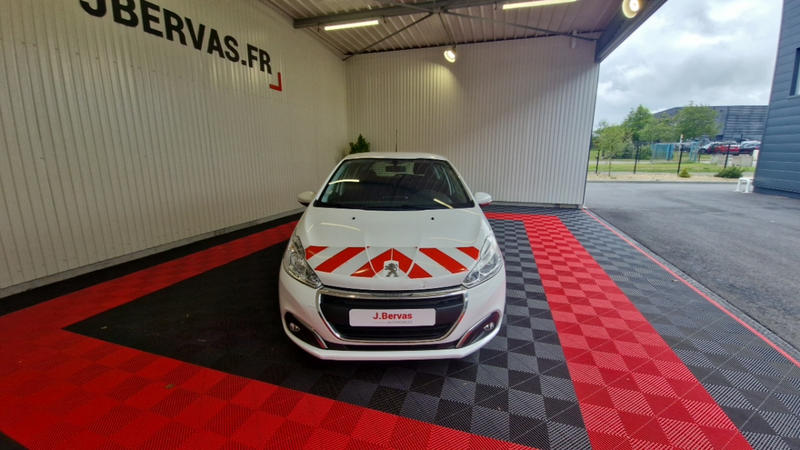 Peugeot 208 affaire Puretech 82 Ss Premium Pack