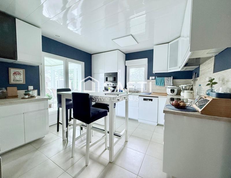 Maison - 162 m² - 6 pièces