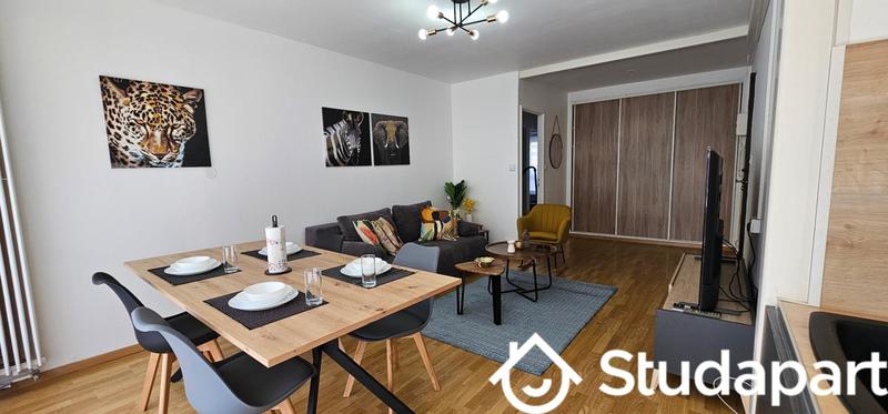 Chambre - 10 m² - 1 pièce