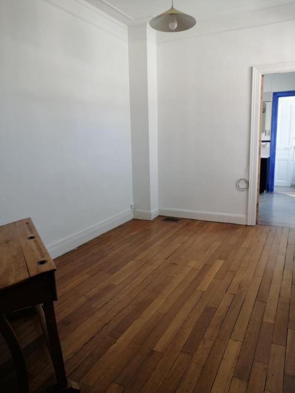 Maison - 220 m² - 8 pièces