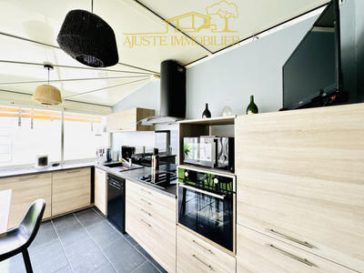 Appartement - 80 m² - 3 pièces